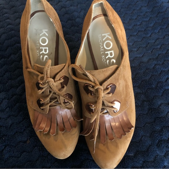 Michael Kors suede leather 7 1/2 platform wedge - Picture 2 of 6